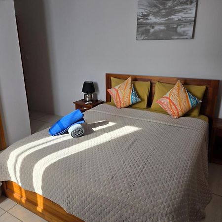 Modern And Cosy Condo: Westwood Apartments Flic en Flac Ngoại thất bức ảnh